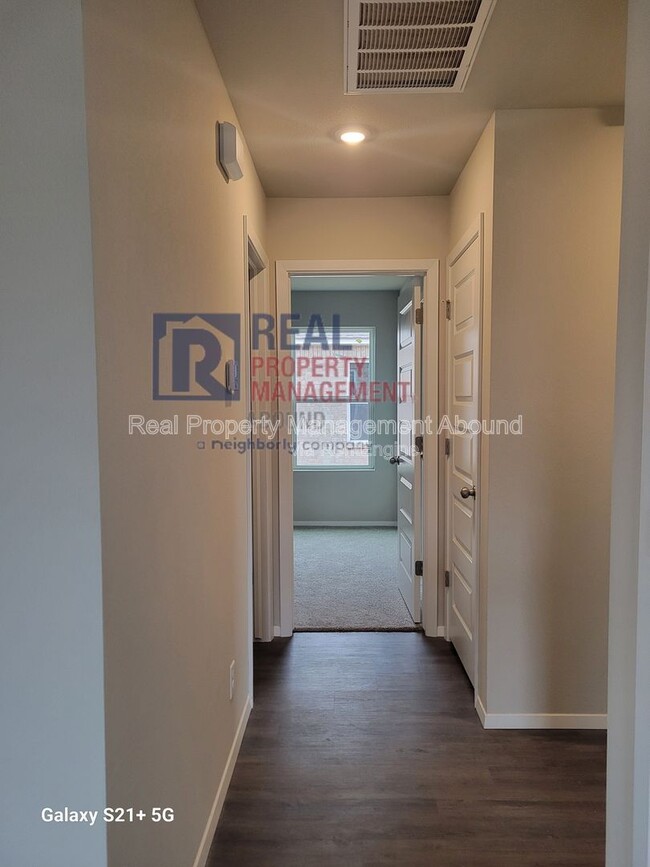 Building Photo - 8510 E 163rd St S