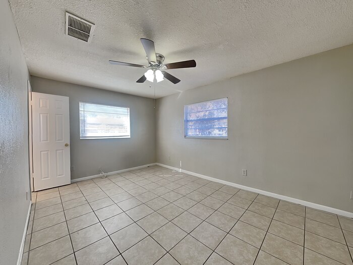 Building Photo - 2779 Frazier St