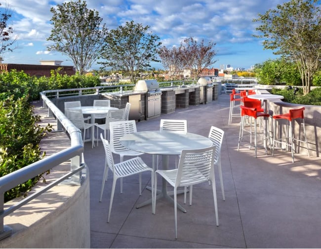 Building Photo - 1416 N Halsted St