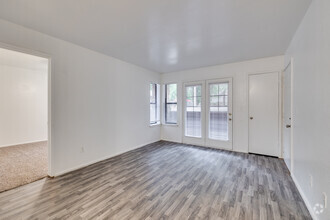 Interior Photo - Forest Pointe