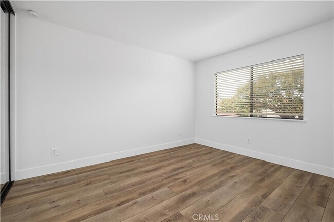 Building Photo - 25702 Seaside Dr