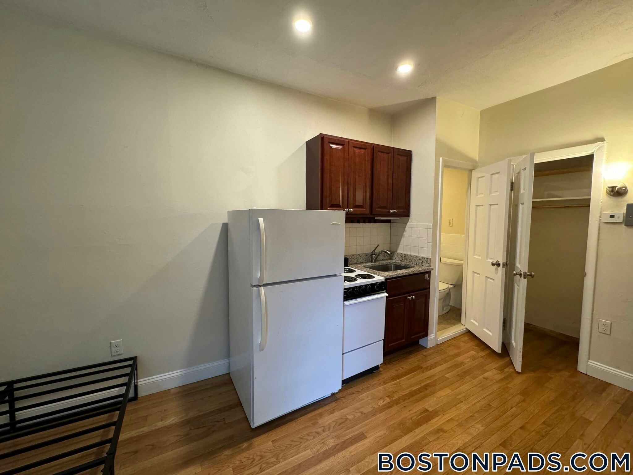 Building Photo - 49 S Huntington Ave