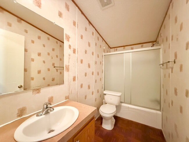 Building Photo - The Home You’ve Been Searching For!