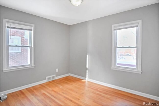 Building Photo - 14000 Nadine St