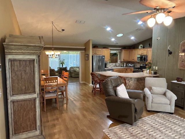 Building Photo - 2766 Privada Dr