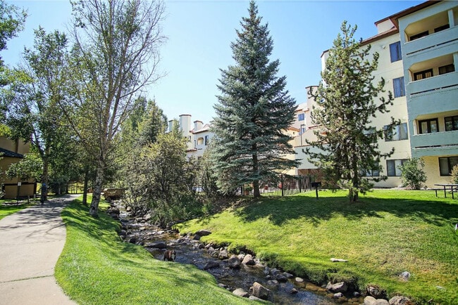 Building Photo - 2755 Waterstone Ln