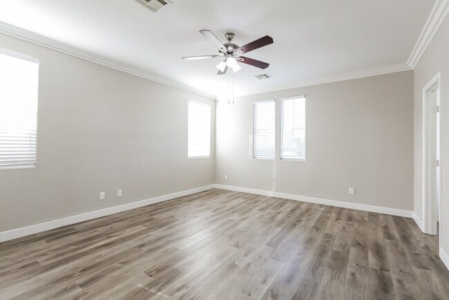 Building Photo - 6578 Holly River St