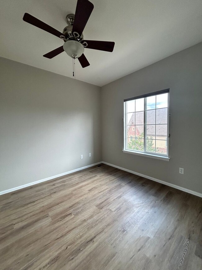 Building Photo - Well Maintained Townhouse in Highlands Ranch