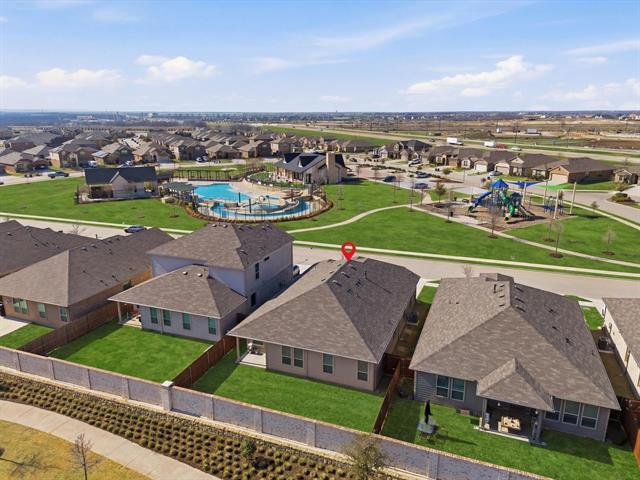 Building Photo - 16032 Farringdon St