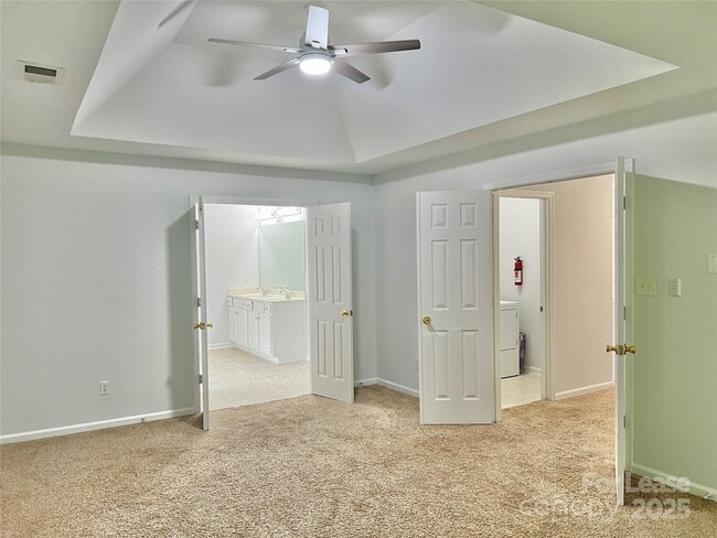 Building Photo - 5717 Lindley Crescent Dr