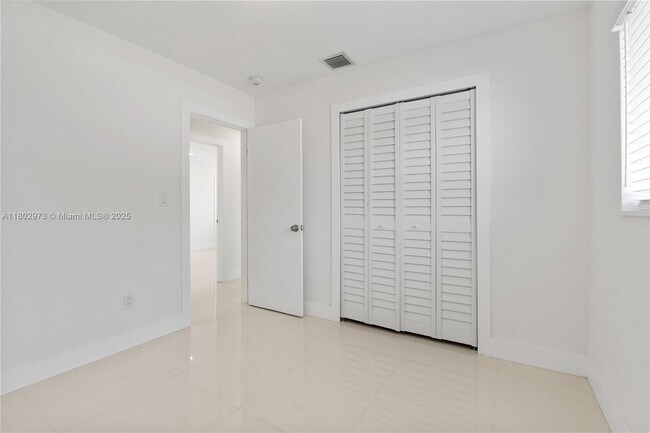 Building Photo - 10501 SW 53rd St