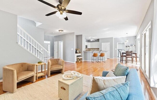 Building Photo - 5 Bedroom, 2.5 Bath Home in St. James Woods  ** Available for showings 3/25/2026 **