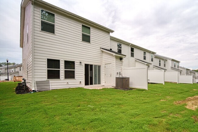 Building Photo - 691 Millwright Wy