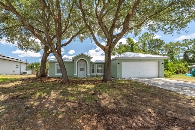 Building Photo - Charming 3-Bed, 2-Bath Home in Palm Bay