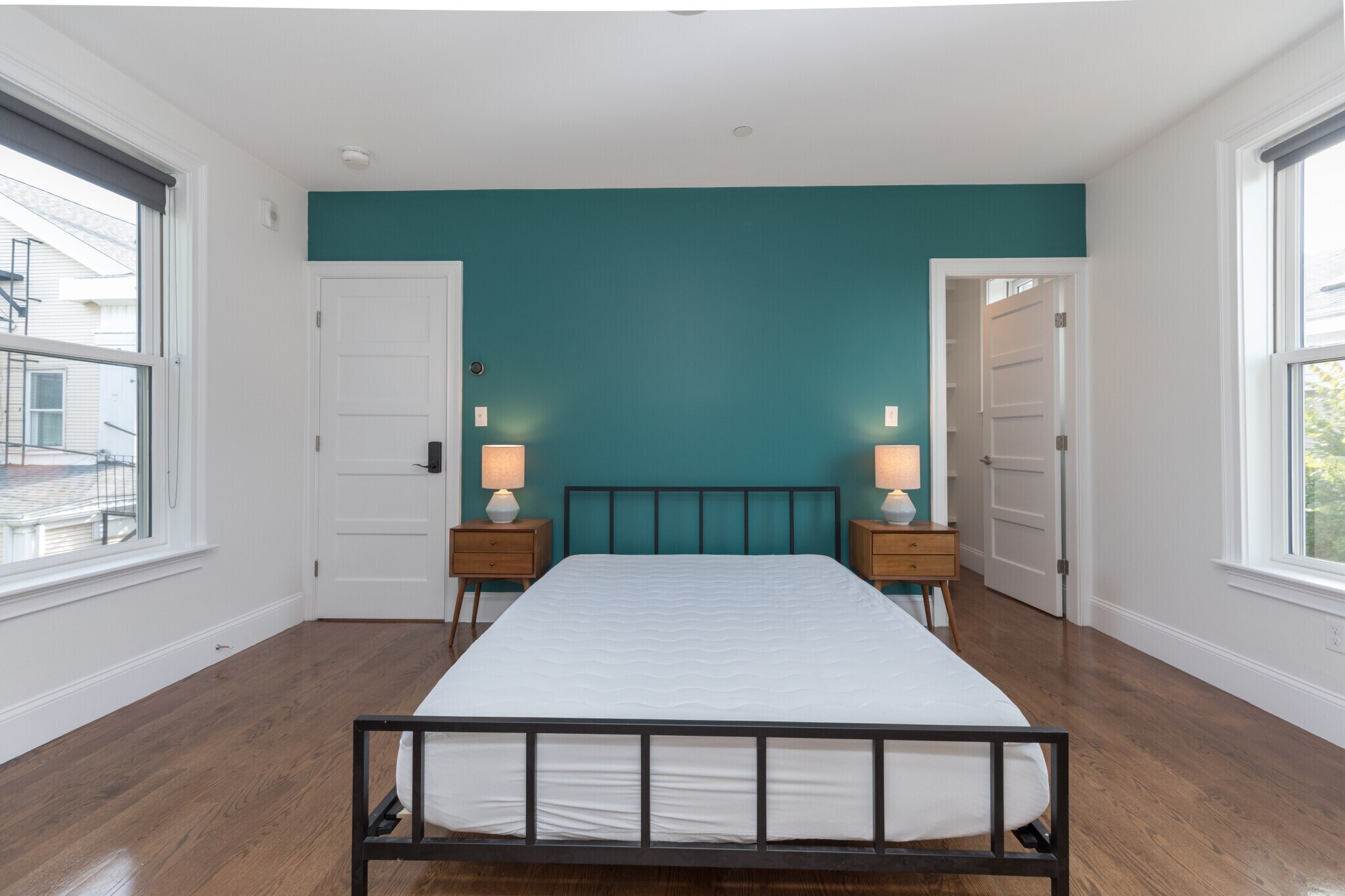 Building Photo - 121 Centre St