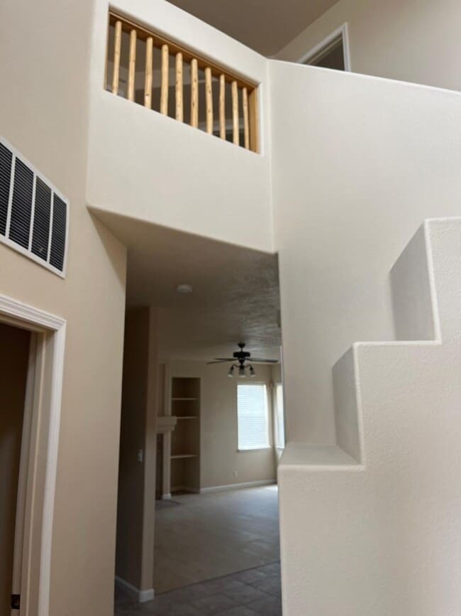 Building Photo - 6715 Tesoro Pl NE