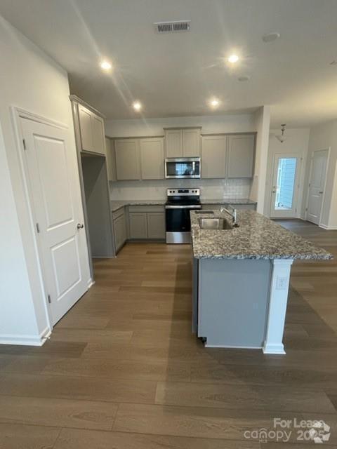 Building Photo - Brand new house in Steele Creek!