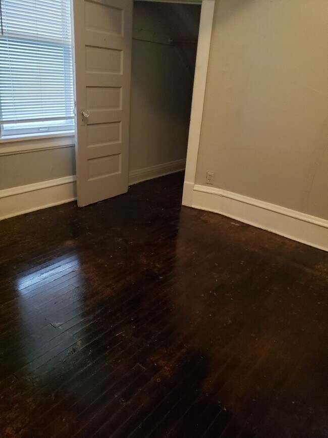 Building Photo - 2729N27thM