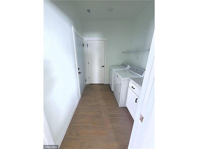 Building Photo - 1206 Poppy Ct