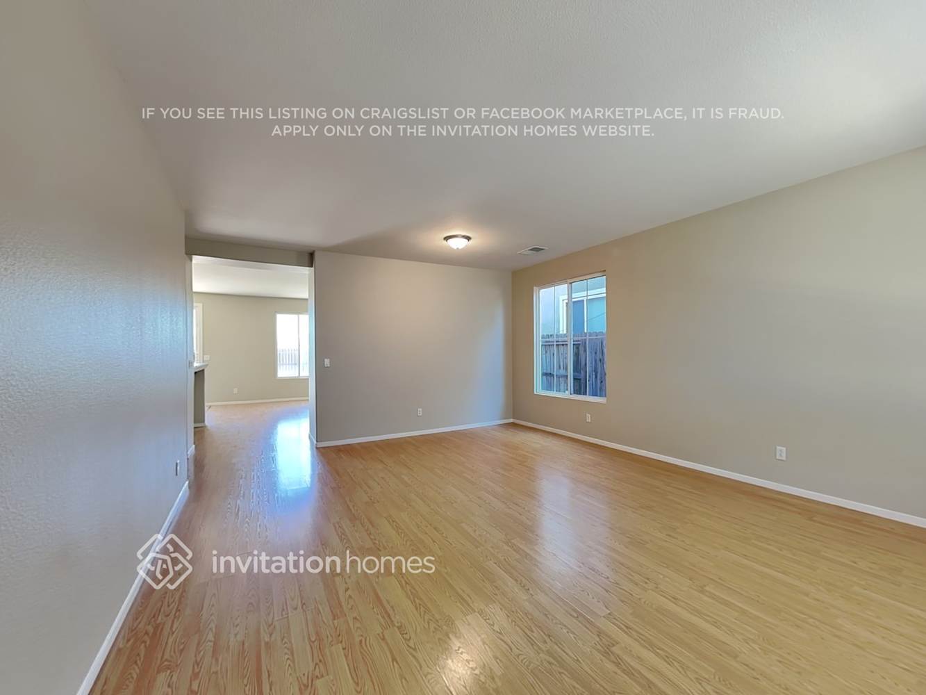 Building Photo - 573 Silver Saddle Dr