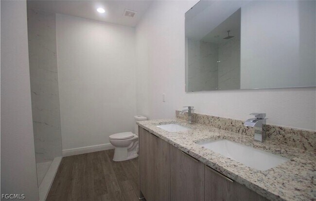 Building Photo - 8004 Spice Ct