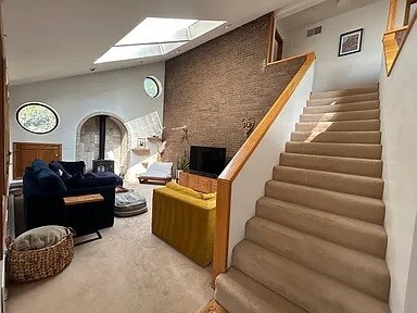 Living room - 519 Sugarloaf Rd