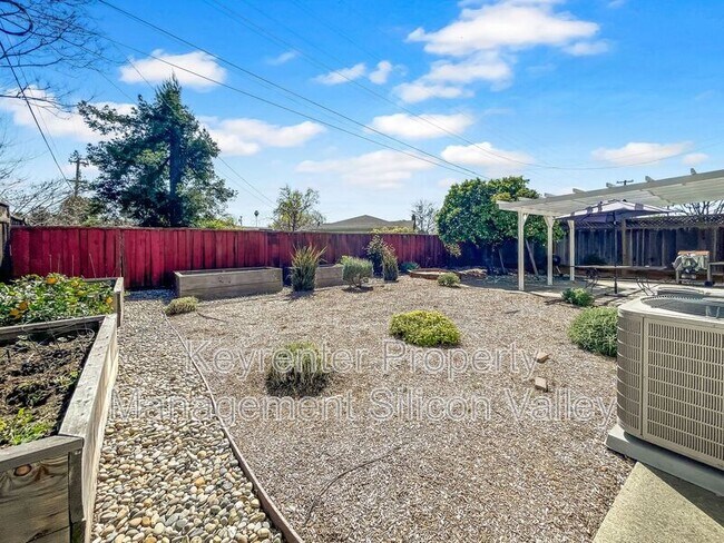 Building Photo - 1214 Park Heights Dr