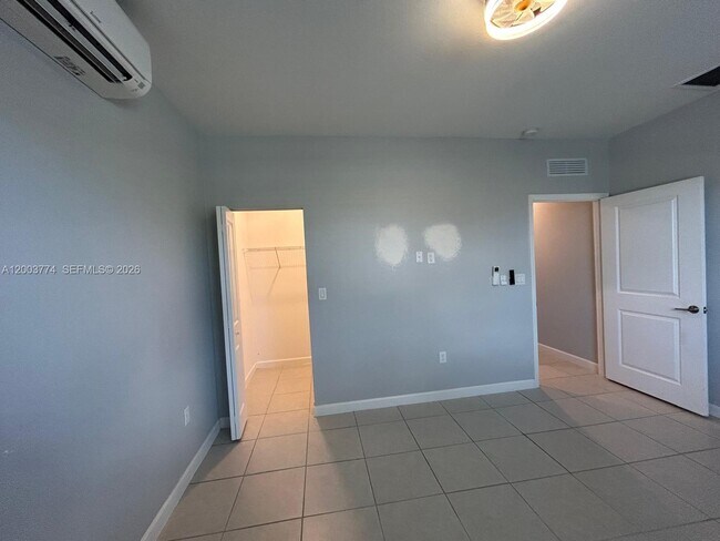 Building Photo - 16767 SW 290th Ln