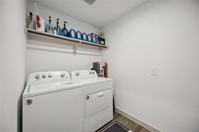 Building Photo - 7835 Wrangler Shack Ln