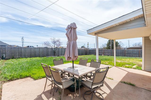 Building Photo - 8073 Bonnie Cir