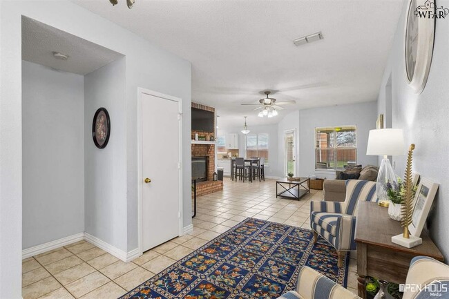Building Photo - 5411 Forest Cove Dr