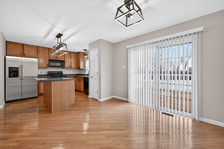 Building Photo - 373 Montclair Tower Dr