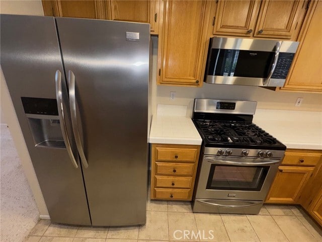 Building Photo - 39495 7 Oaks Dr