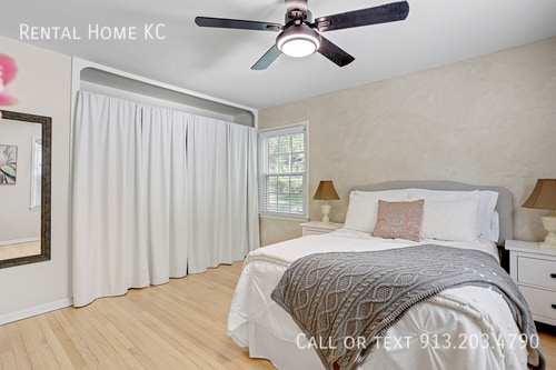 Building Photo - 5906 W 75th Terrace