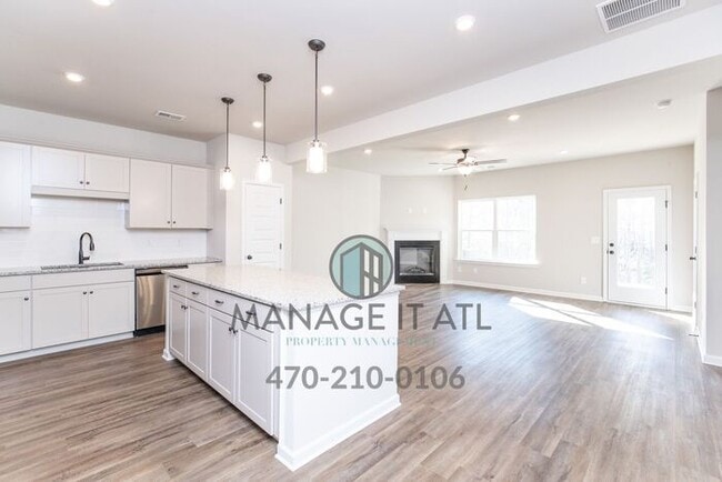 Building Photo - Elegant Townhouse in City of Buford School District!