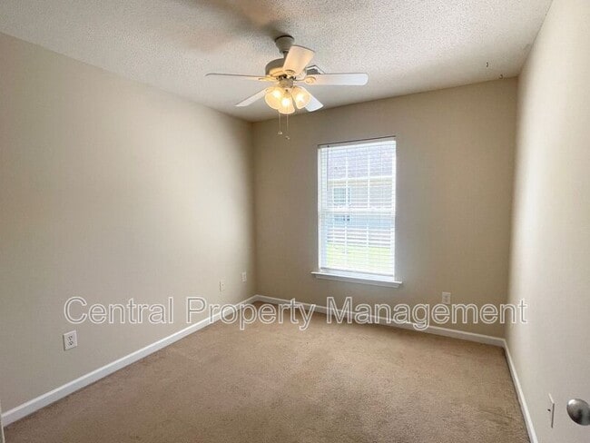 Building Photo - 506 Seays Crest Dr