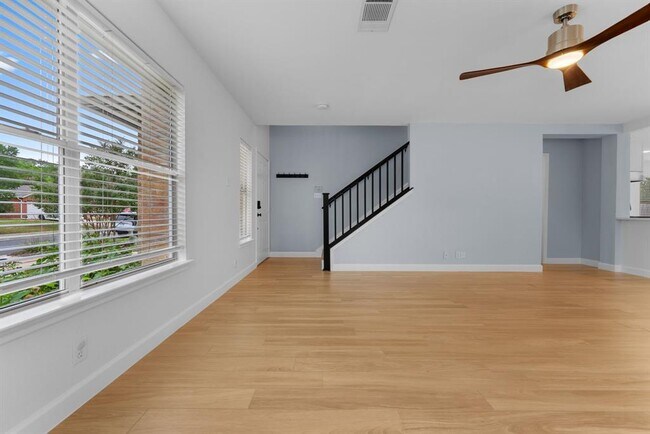 Building Photo - 7327 Pusch Ridge Loop