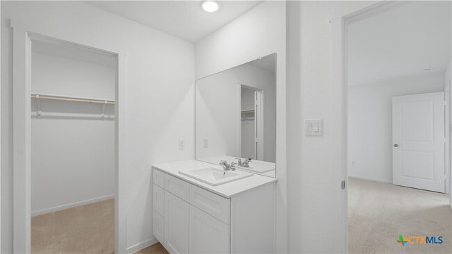 Building Photo - 1621 Pile Trl