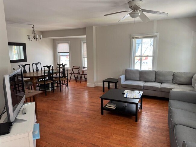 Building Photo - 20 Narragansett Ave
