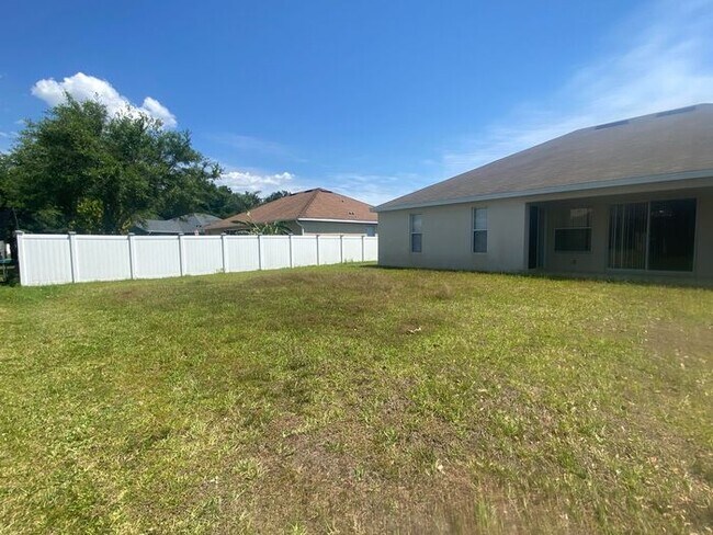 Building Photo - 1239 Dunbrooke St