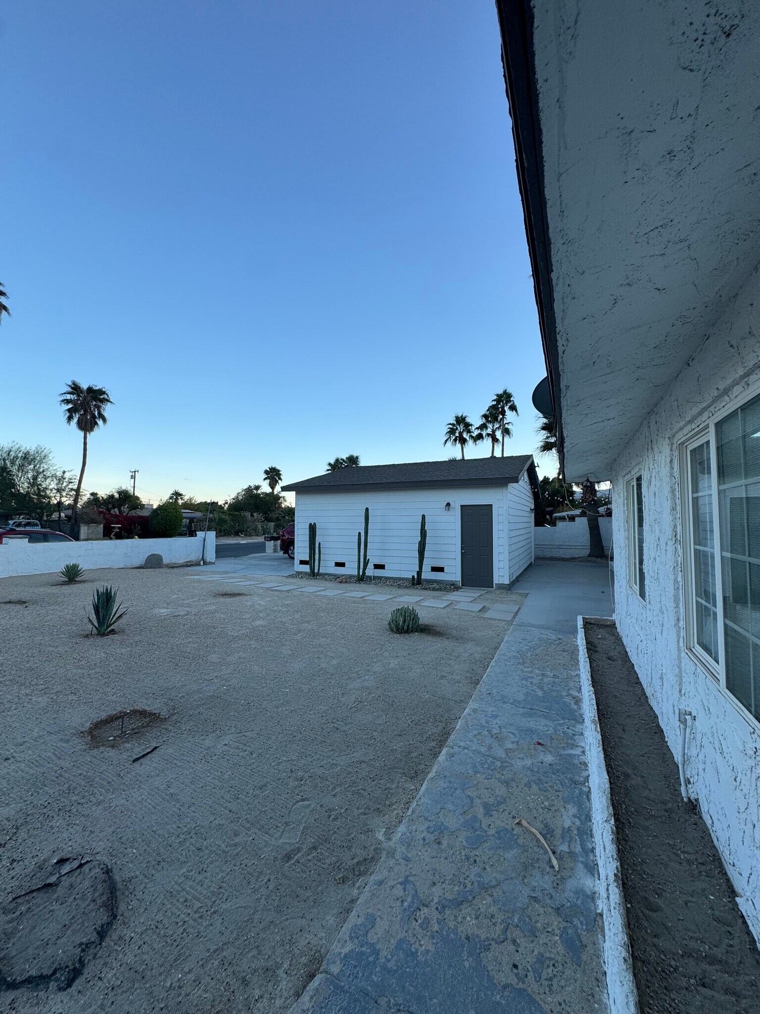 Huge front yard - 32739 Shifting Sands Trl