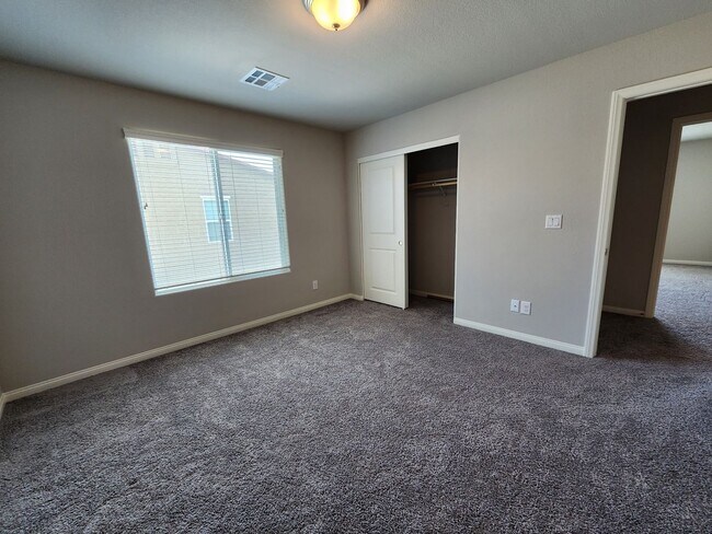 Building Photo - A Fairly New Home with 5 Bedrooms in a gated community