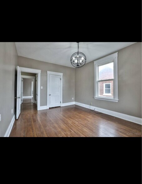 Building Photo - 4241 Langley Ave