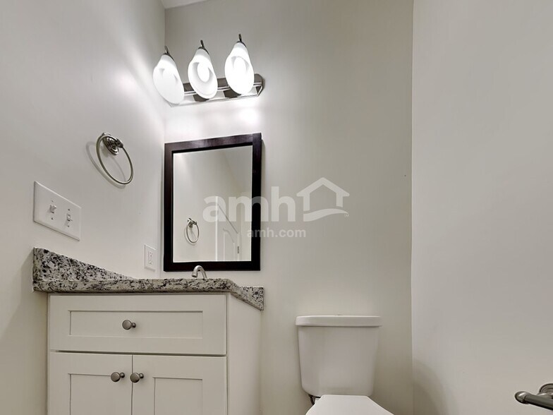 Building Photo - 1630 Brownairs Ln