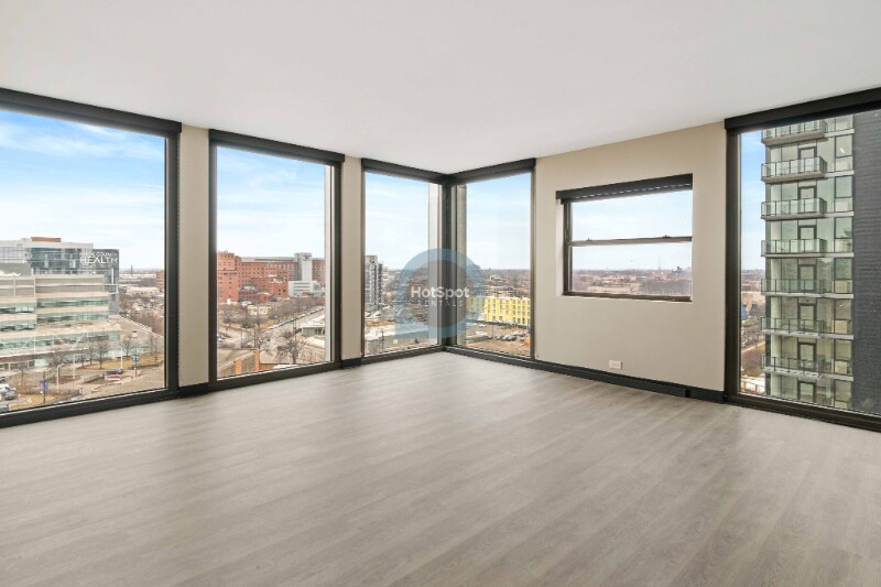 Building Photo - 1910 W Harrison St