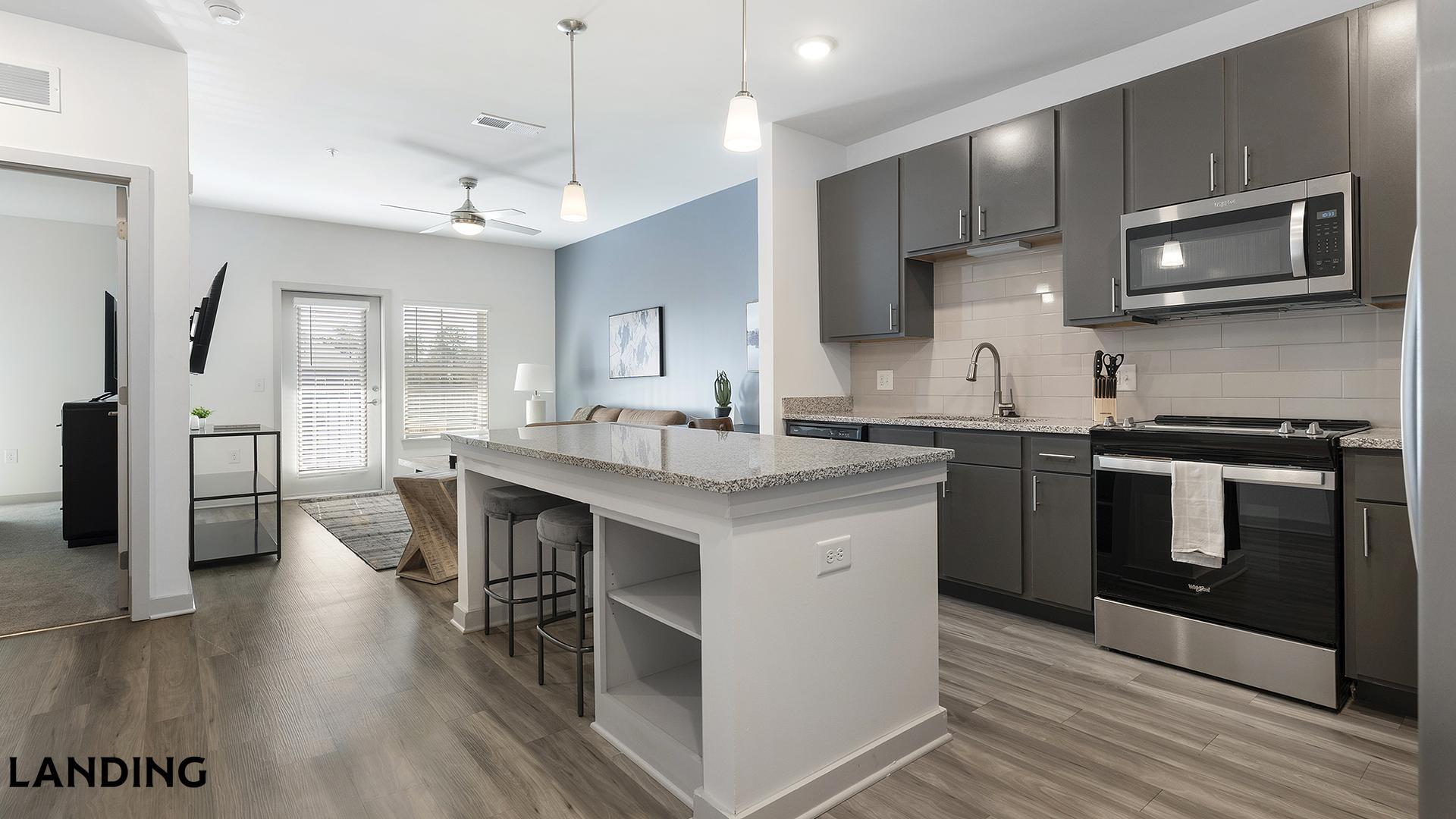 Building Photo - 6000 Front St