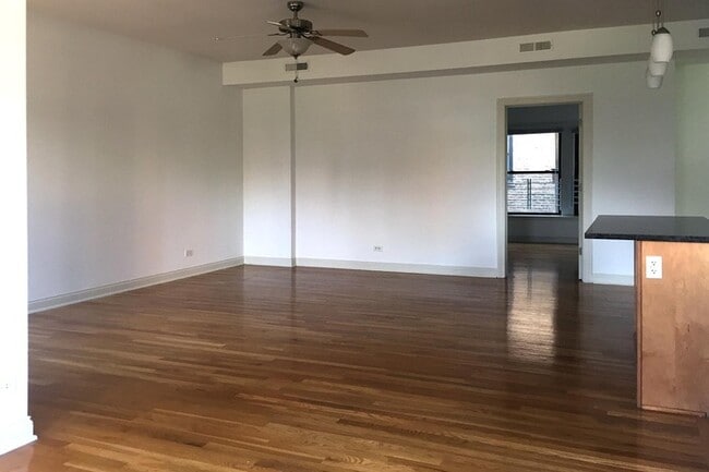 Floorplan - 5400-5408 S. Ingleside Avenue