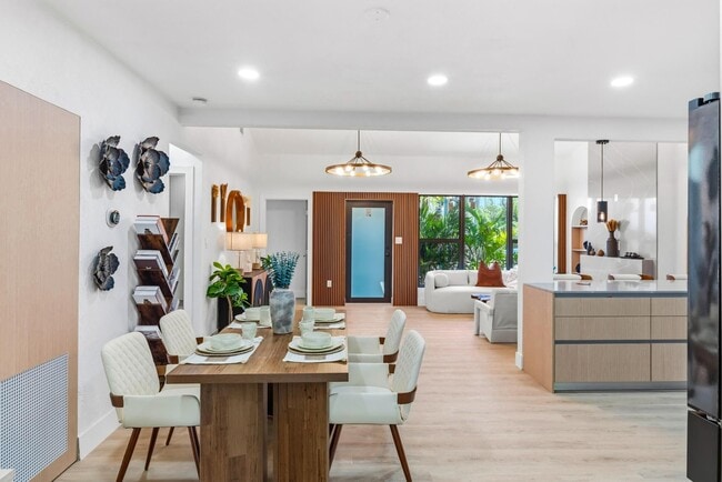 Building Photo - 751 NE 80th St