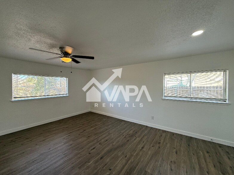 Building Photo - 4906 Buckwheat St