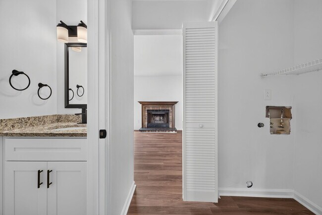 Building Photo - 1031 Still-Harbor Cir